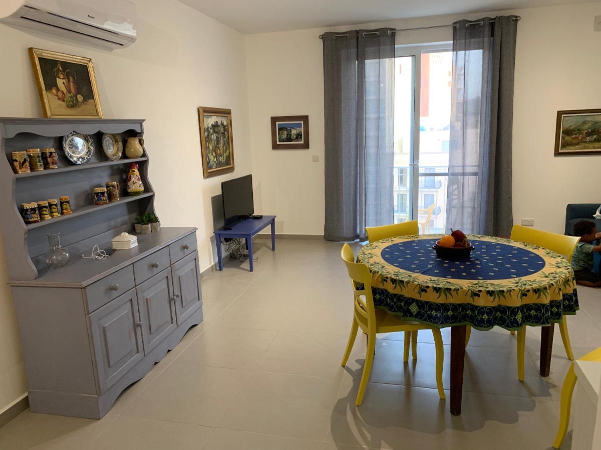 Island Break Apartment
