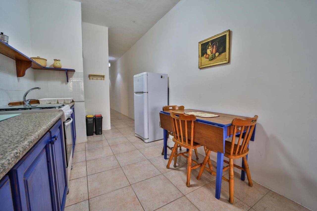 Island Break Apartment
